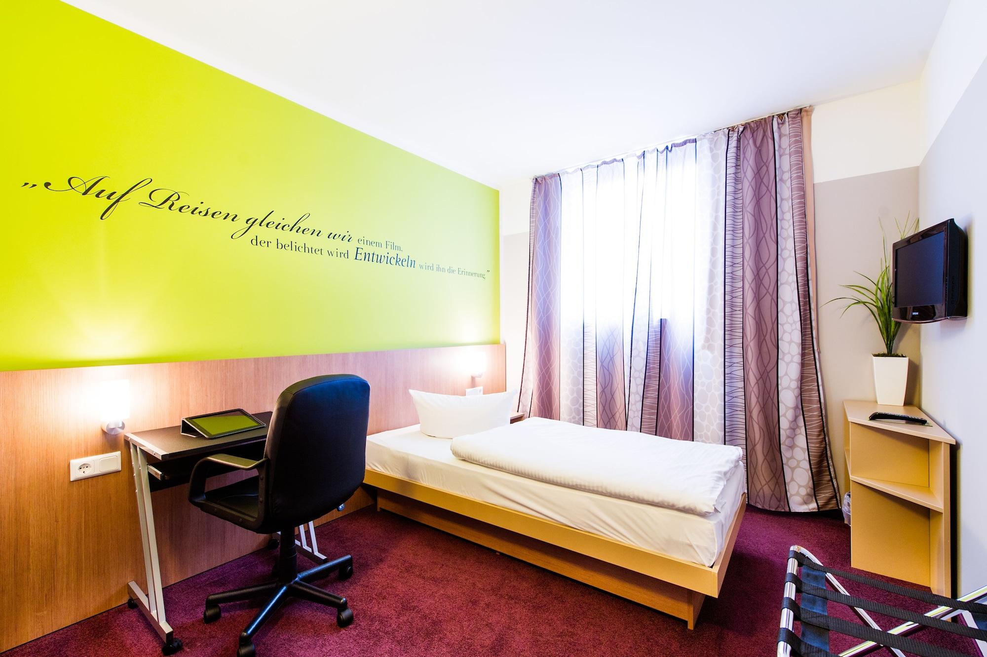 Hotel Mainstation Francfort-sur-le-Main Extérieur photo