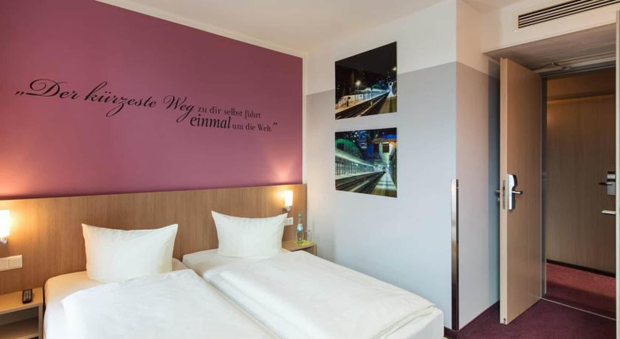 Hotel Mainstation Francfort-sur-le-Main Extérieur photo