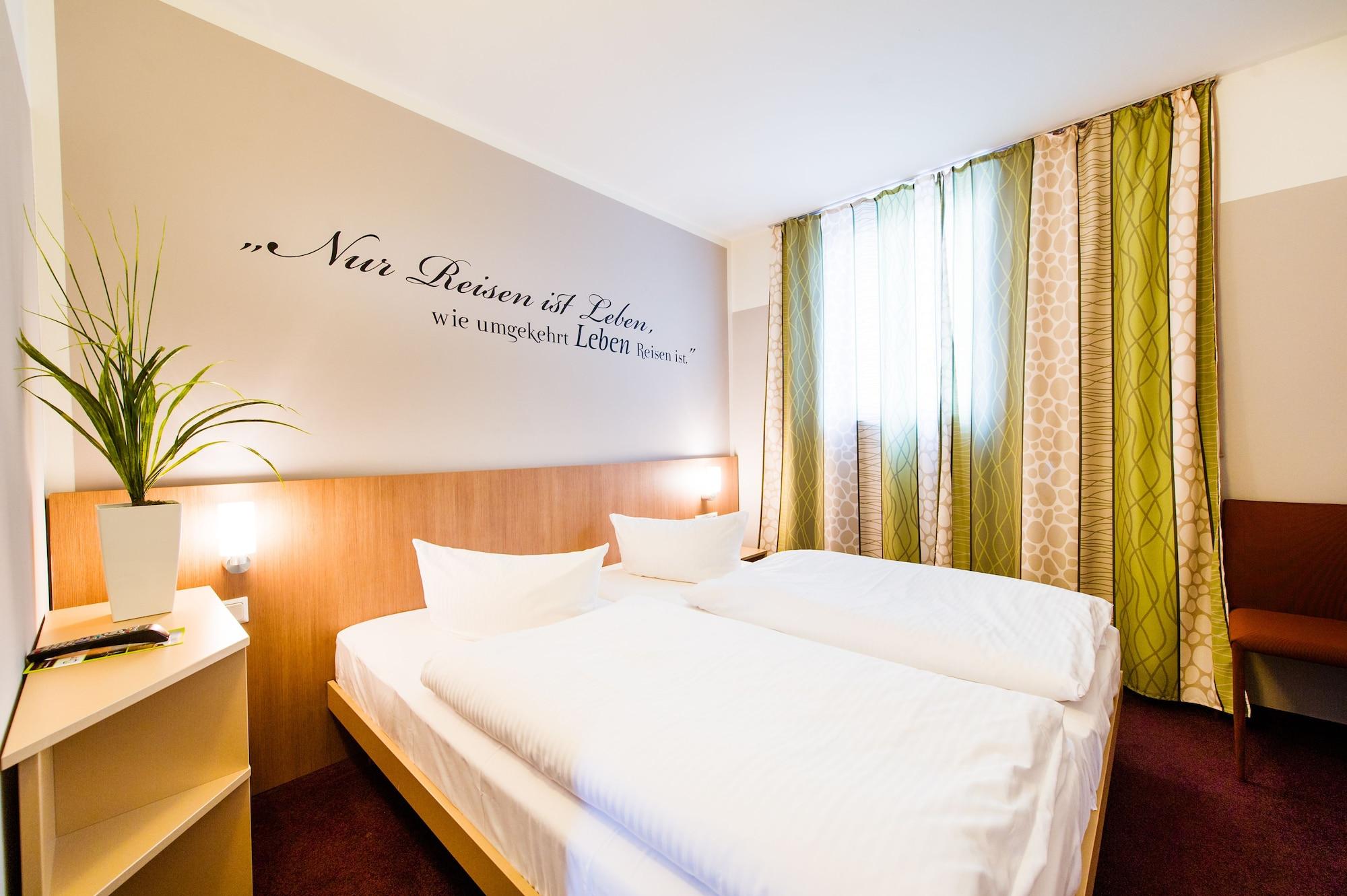Hotel Mainstation Francfort-sur-le-Main Extérieur photo